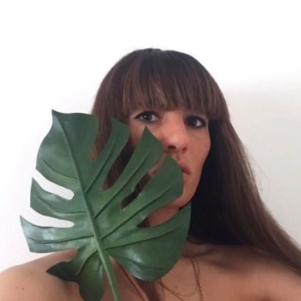 Meet your Posher, Hanni